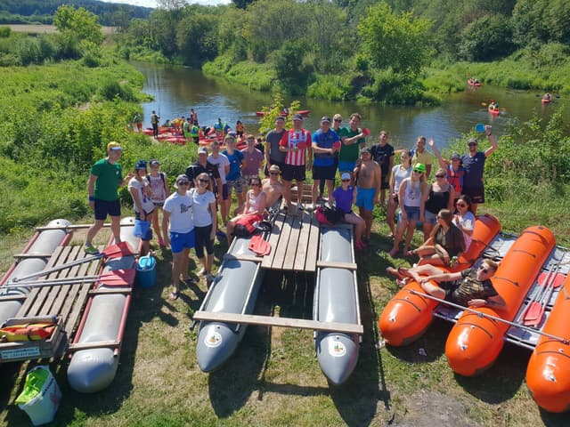 Kempingas ZAKELISKIAI ant Dubysos upės kranto