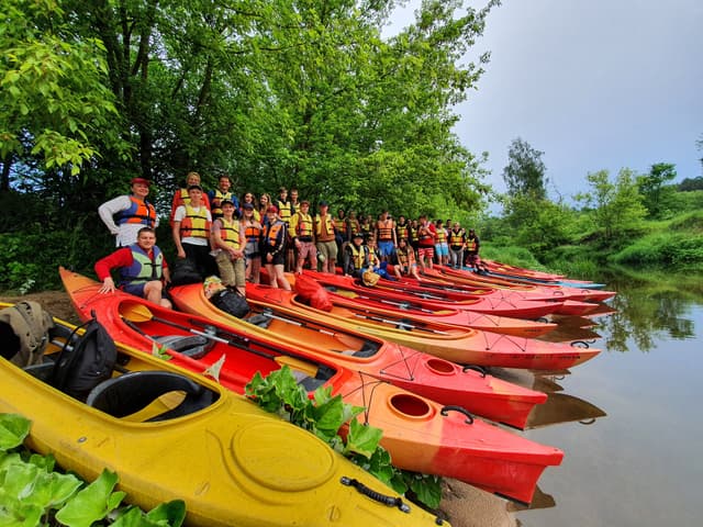 Kempingas ZAKELISKIAI ant Dubysos upės kranto