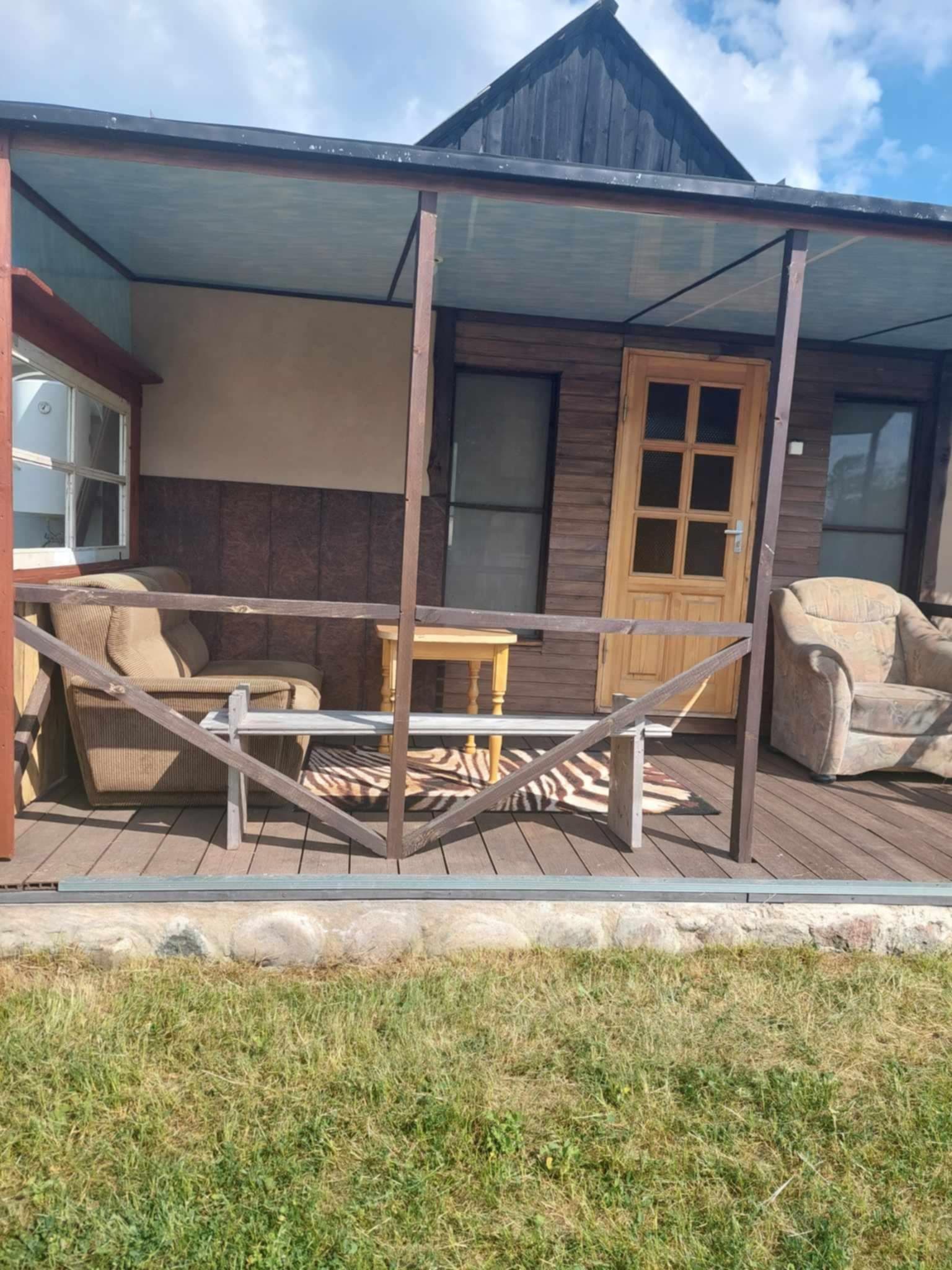 Poilsis Molėtų raj prie ilgio ežero 