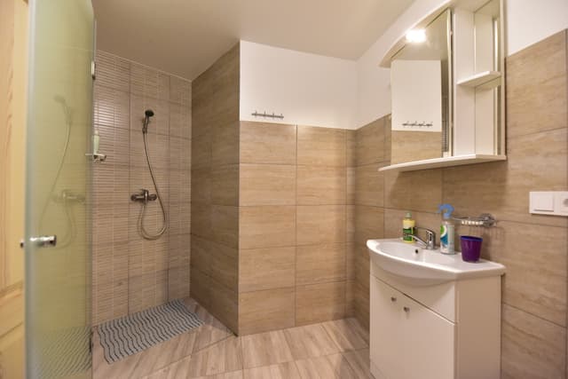 Kotedžų ir namelių nuoma Šventosios centrinėje dalyje